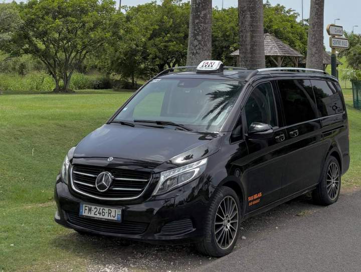 Un transport de luxe avec un conducteur dédié.